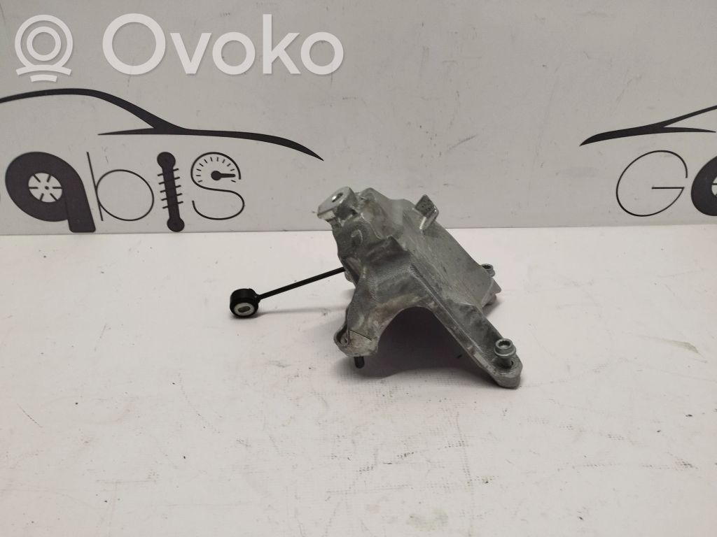 Engine mounting bracket   4M0199307