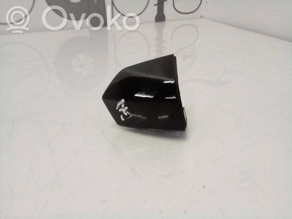 Tapa manecilla puerta trasera   4M8837880