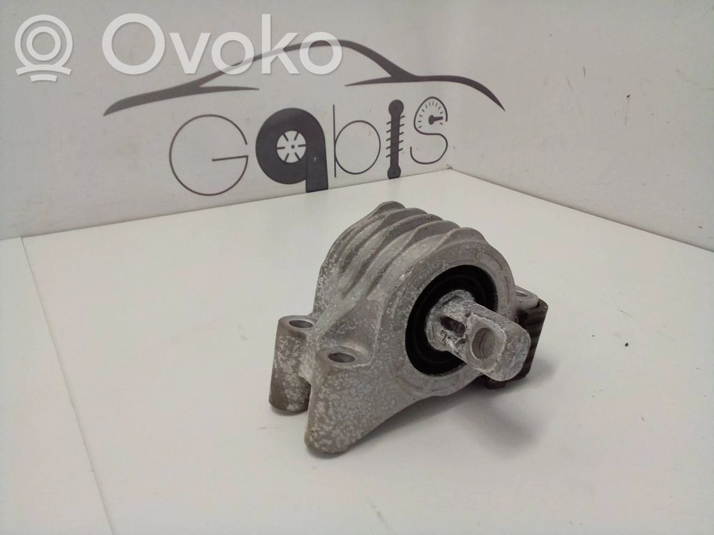 BMW i4 Engine mount bracket 