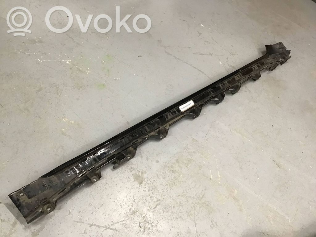 BMW 4 G22 G23 G24 G26 Sill supporting ledge 