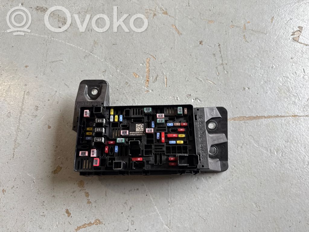 Dodge RAM Fuse module 