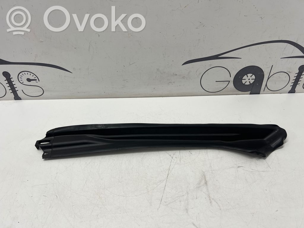 BMW i4 Tailgate trim 