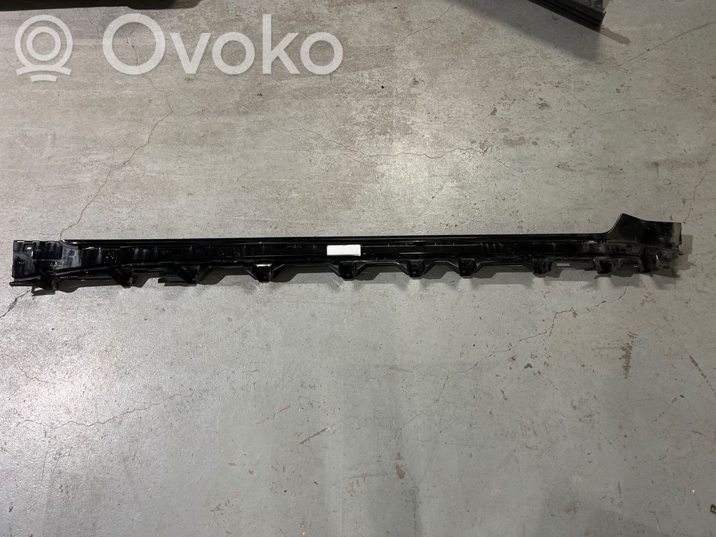 BMW i4 Sill supporting ledge 