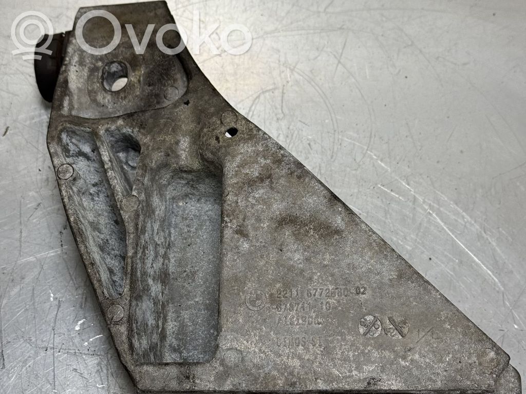 BMW X5 E70 Engine mounting bracket 