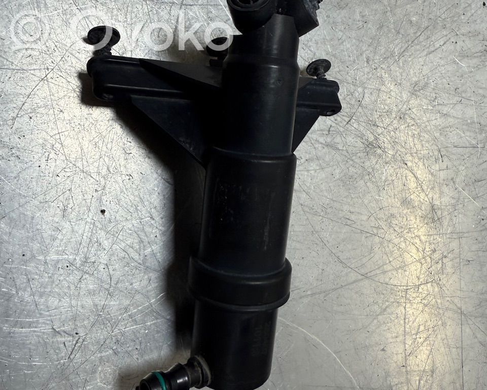 BMW 5 E60 E61 Headlight washer spray nozzle 