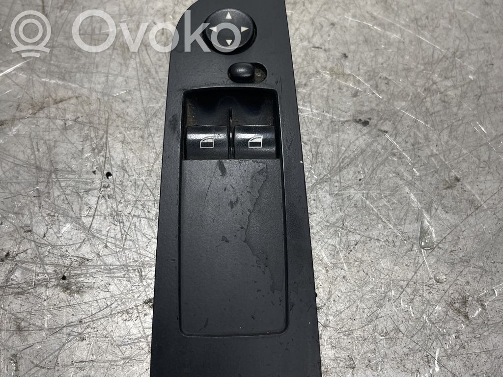 Interruptor del elevalunas eléctrico   9132165