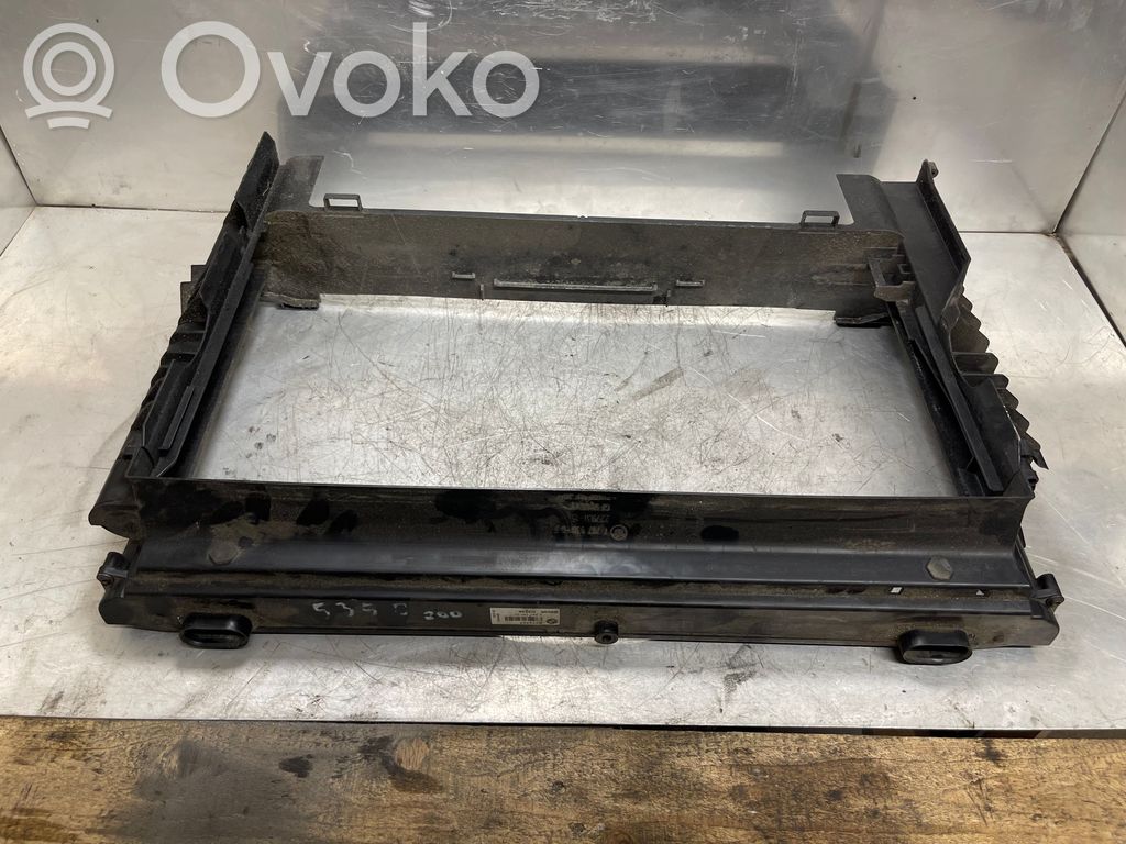 Radiator mount bracket   7791179