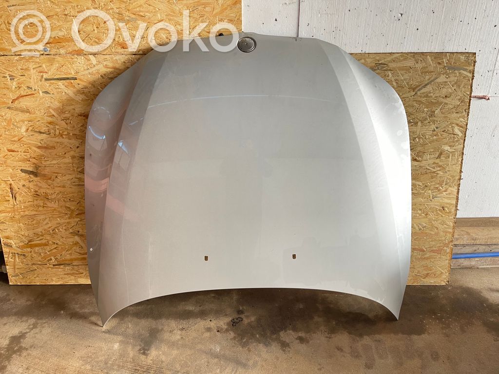 Engine bonnet/hood   2122614