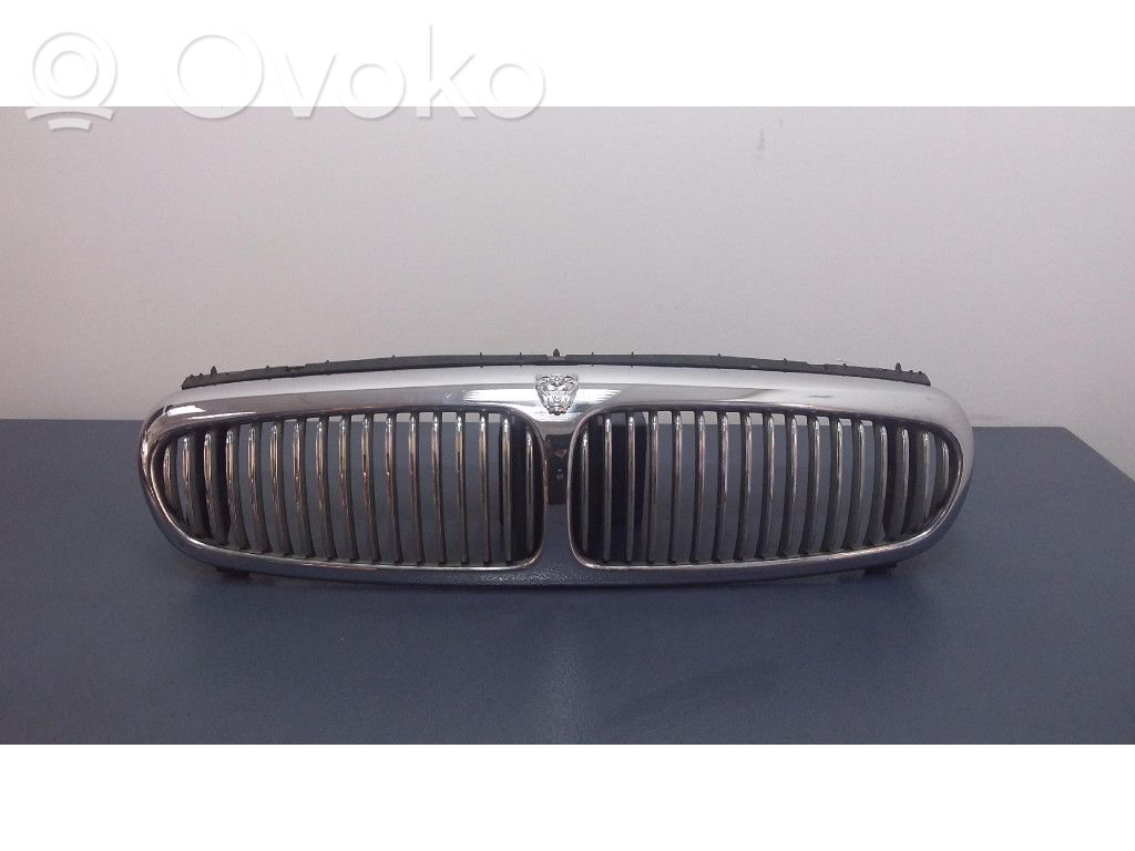 Jaguar X-Type Front grill 