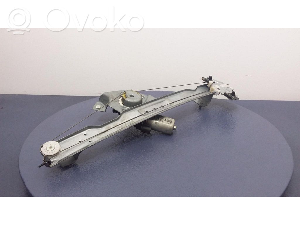 Dacia Duster Front door window regulator with motor 