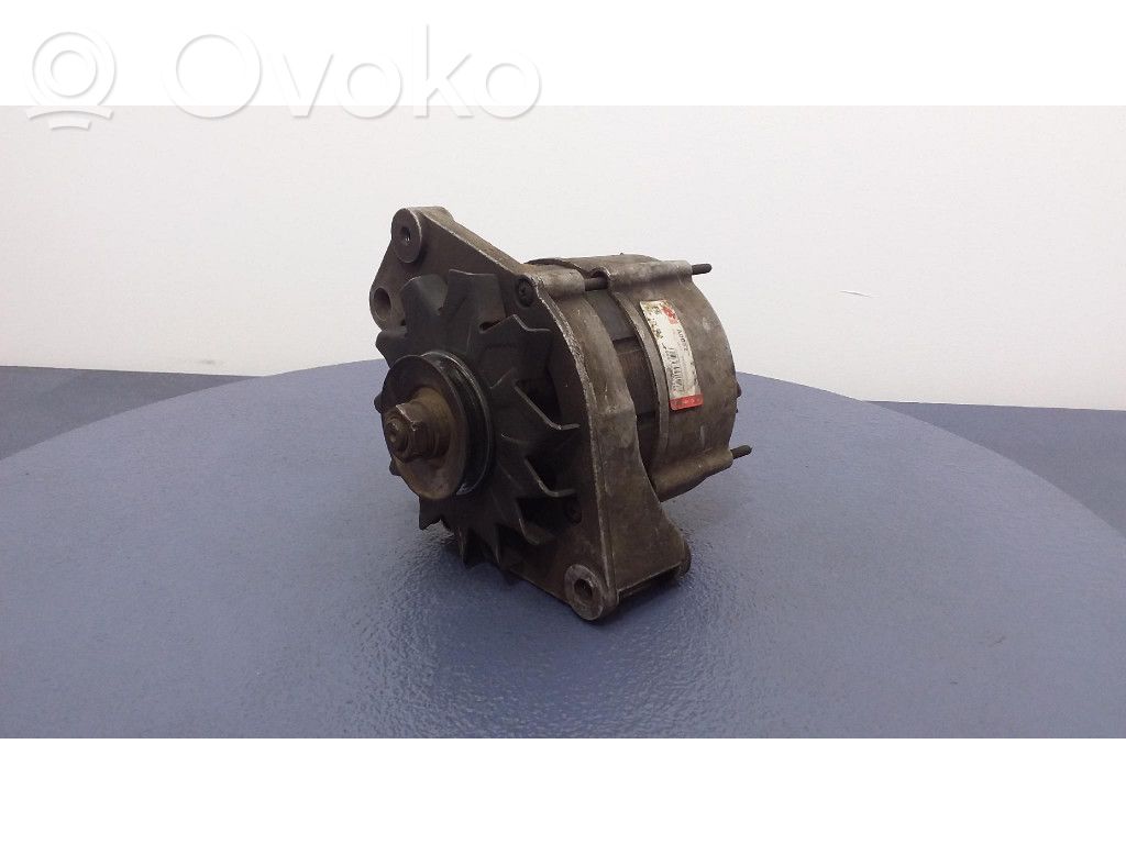 Volkswagen Golf II Generatore/alternatore 