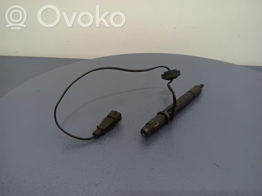 Inyector de combustible   059130202E,059130202E