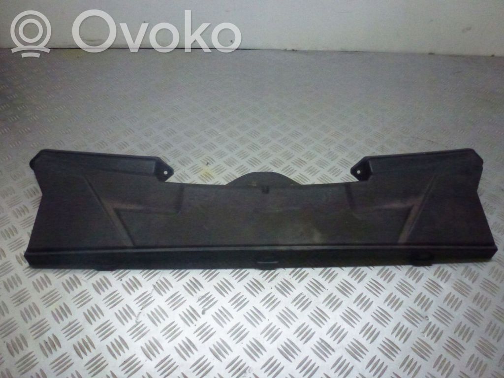 Intercooler air channel guide