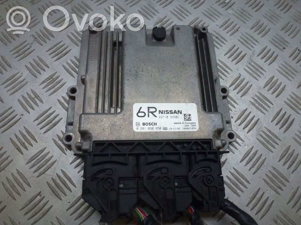 Engine control unit/module   237103VD0C