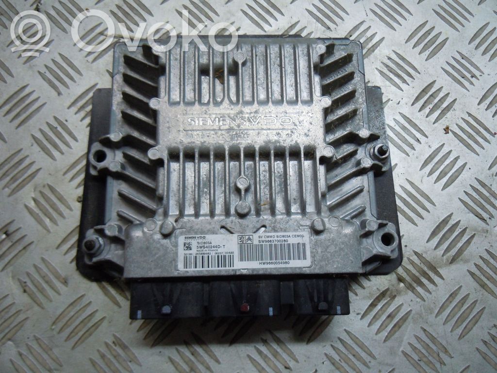 Citroen C4 Grand Picasso Engine control unit/module 