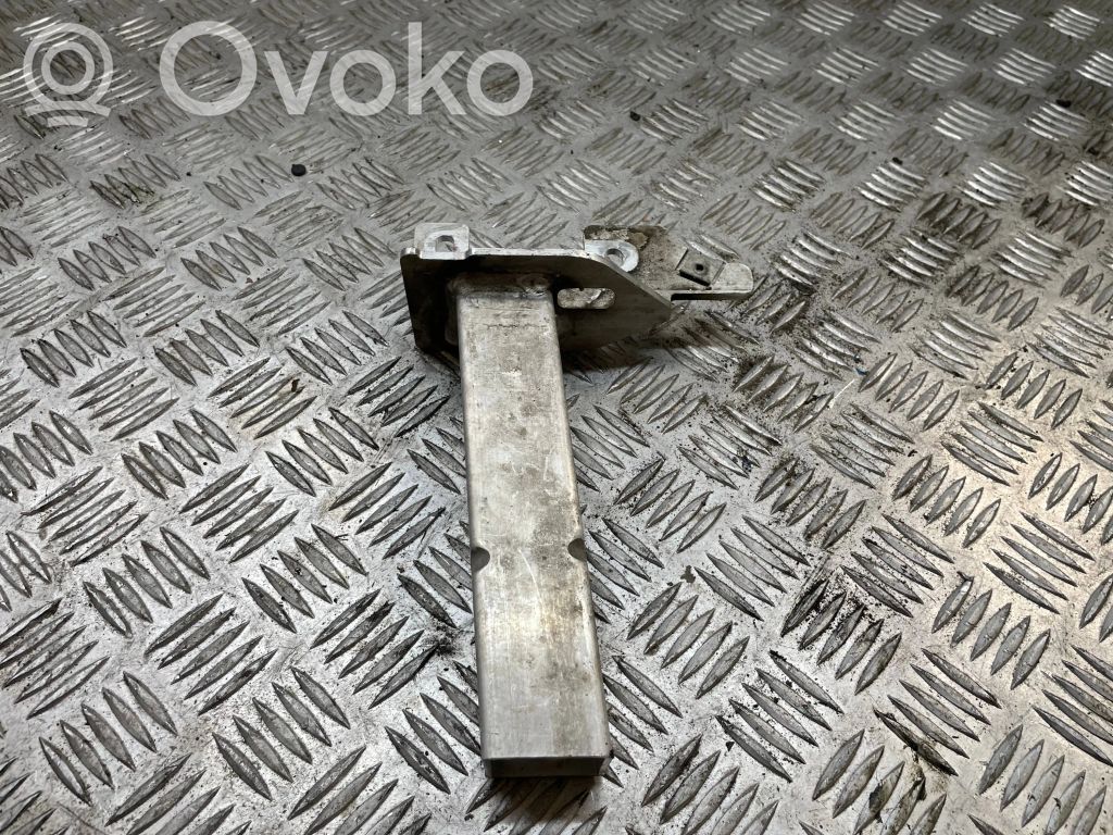 Audi A7 S7 4K8 Radiatoru paneļa sānu daļa (televizors) 