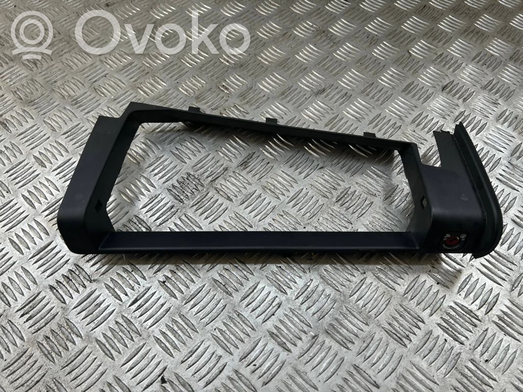 Dashboard trim