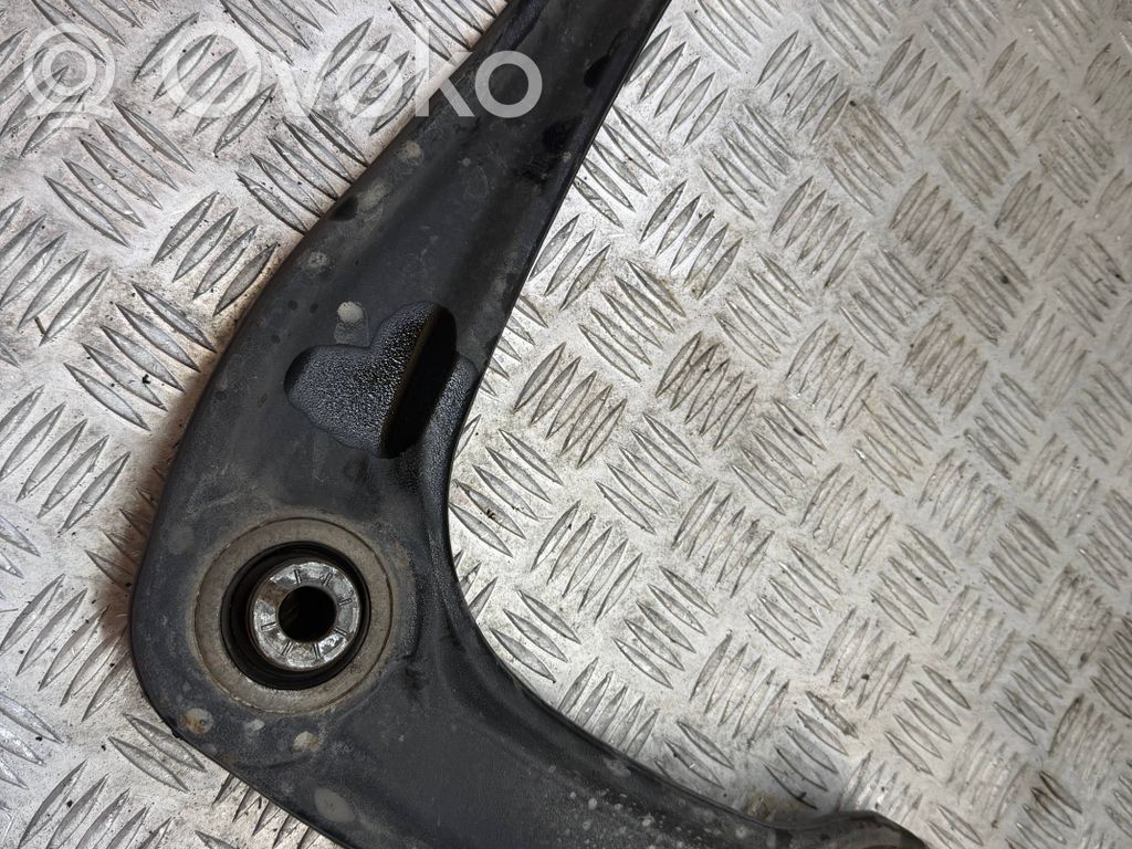 Toyota Proace Priekinė svirtis 