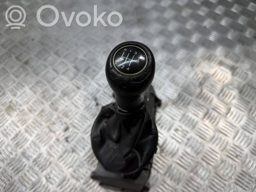 Audi A2 Gear shifter/selector 
