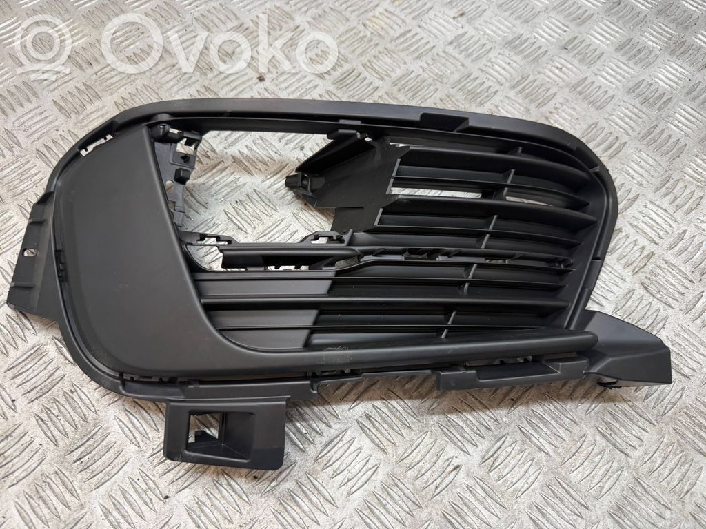 Peugeot 308 Moldura/rejilla de la luz antiniebla delantera 