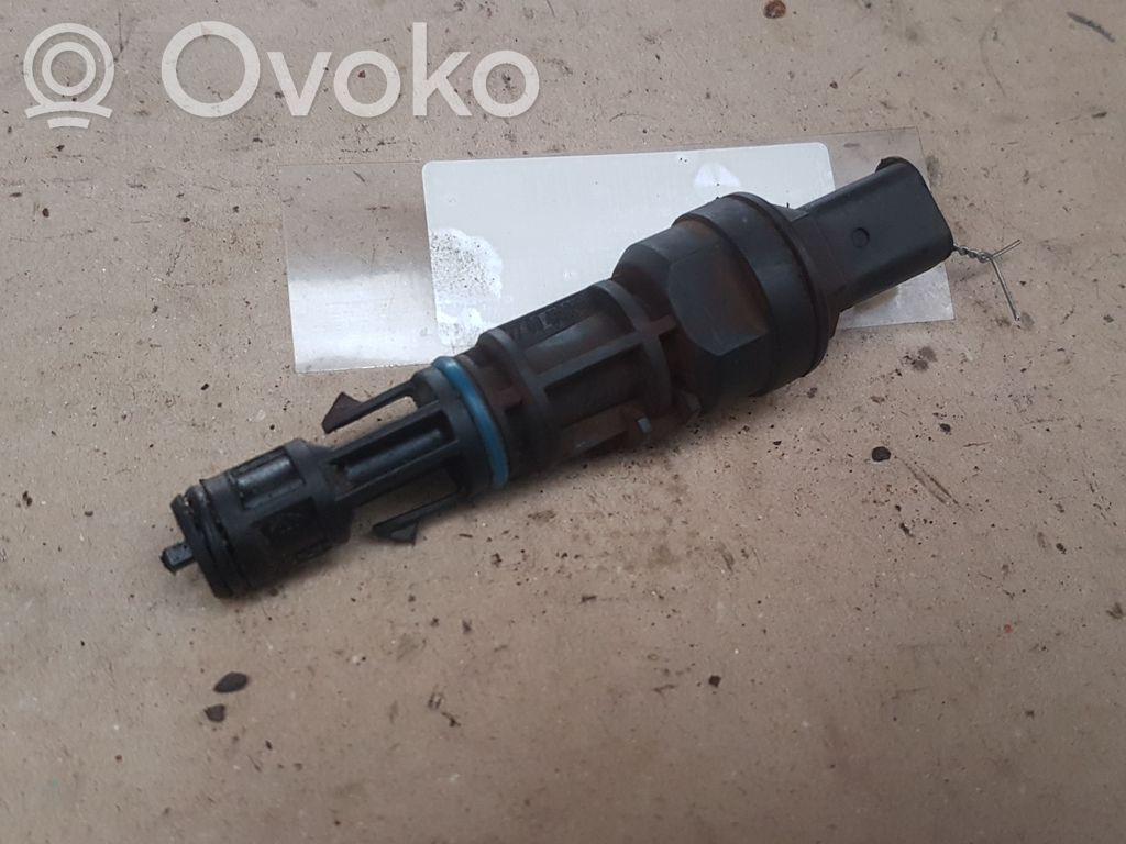 Speed sensor (speedometer sensor)