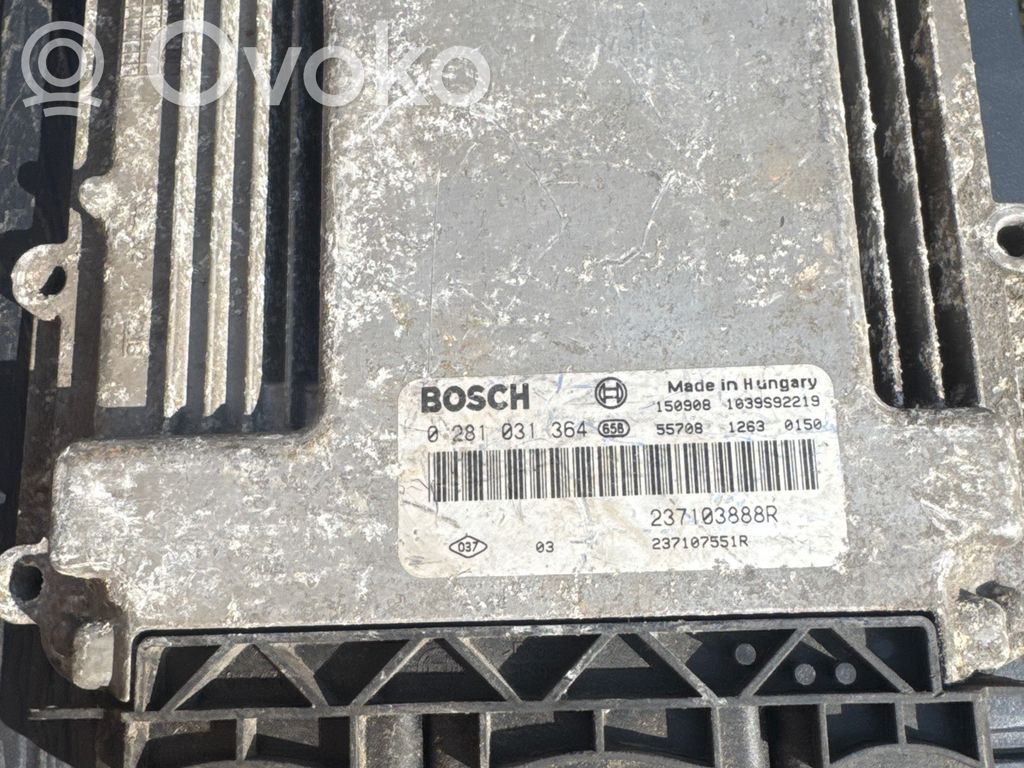 Opel Vivaro Engine control unit/module 