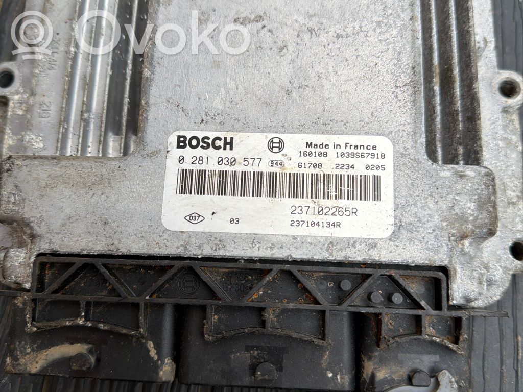 Renault Master III Engine control unit/module 