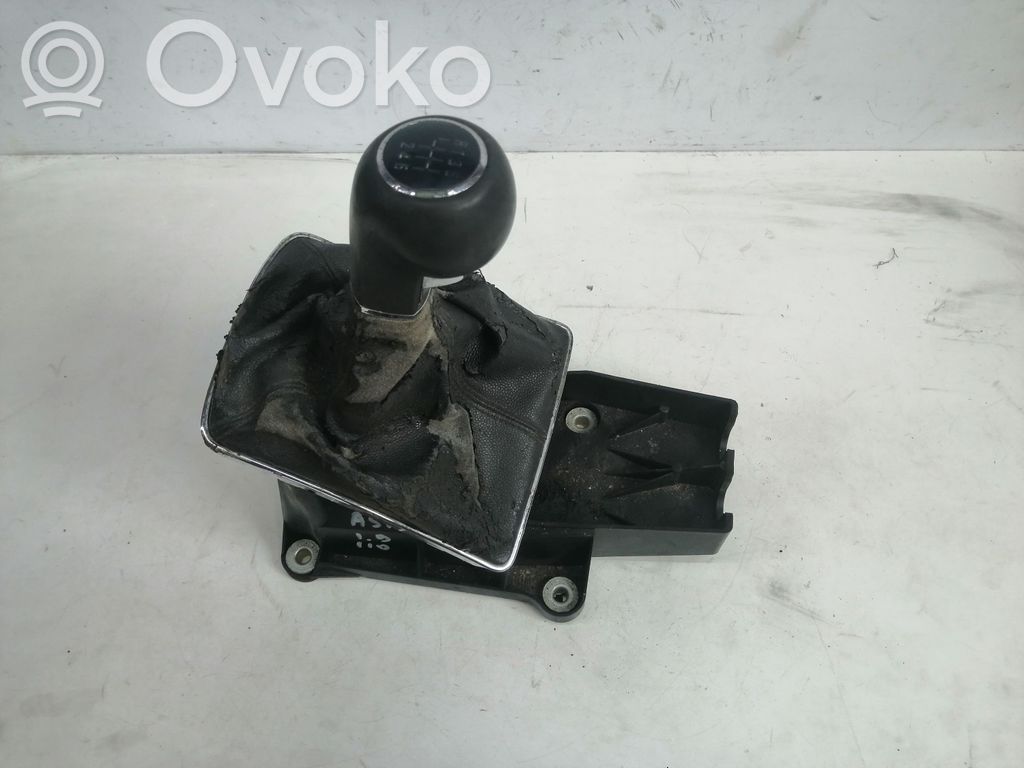 Opel Astra H Gear shifter/selector 