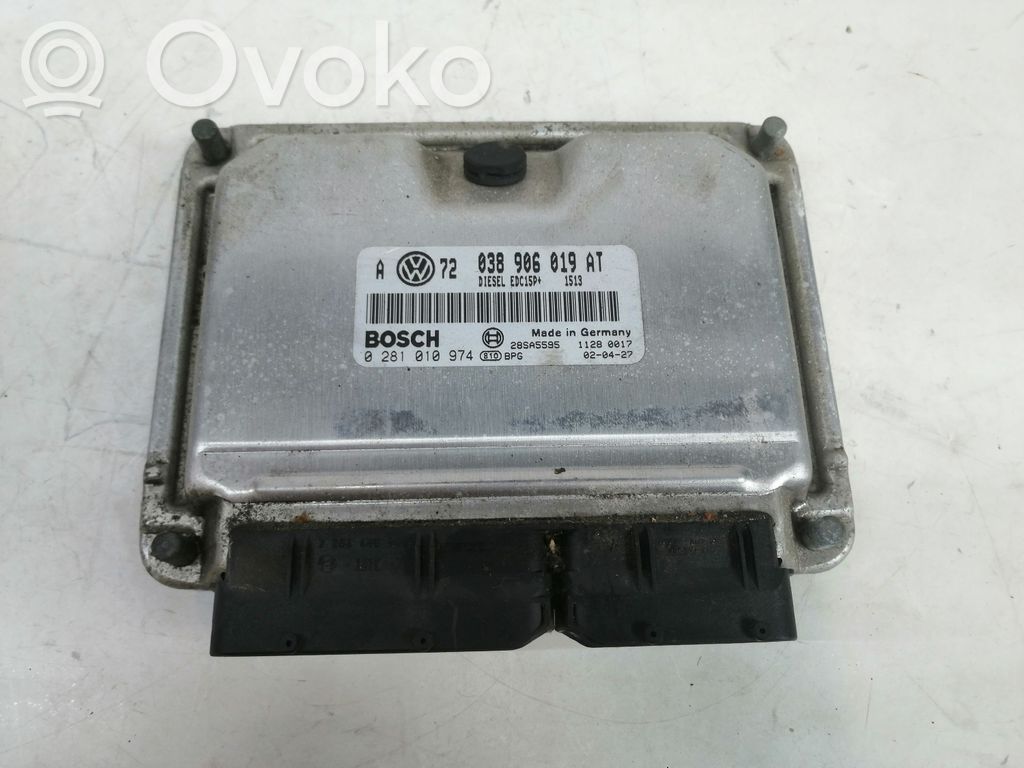 Volkswagen Golf IV Engine control unit/module 