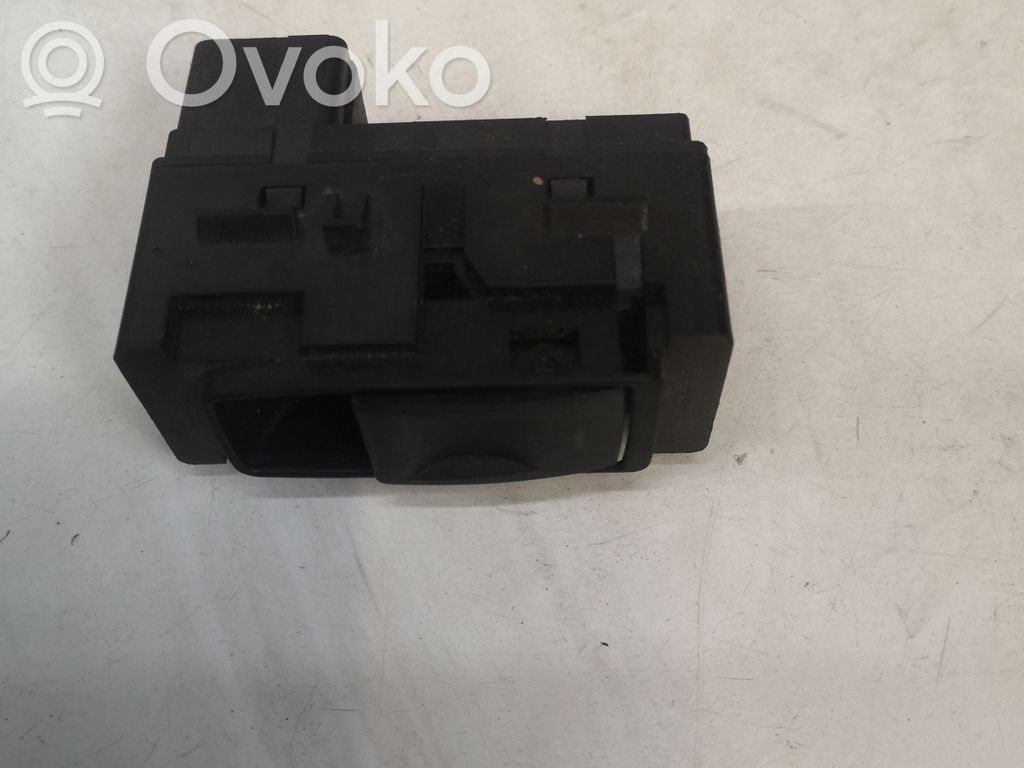 Jeep Grand Cherokee (WK) Electric window control switch 