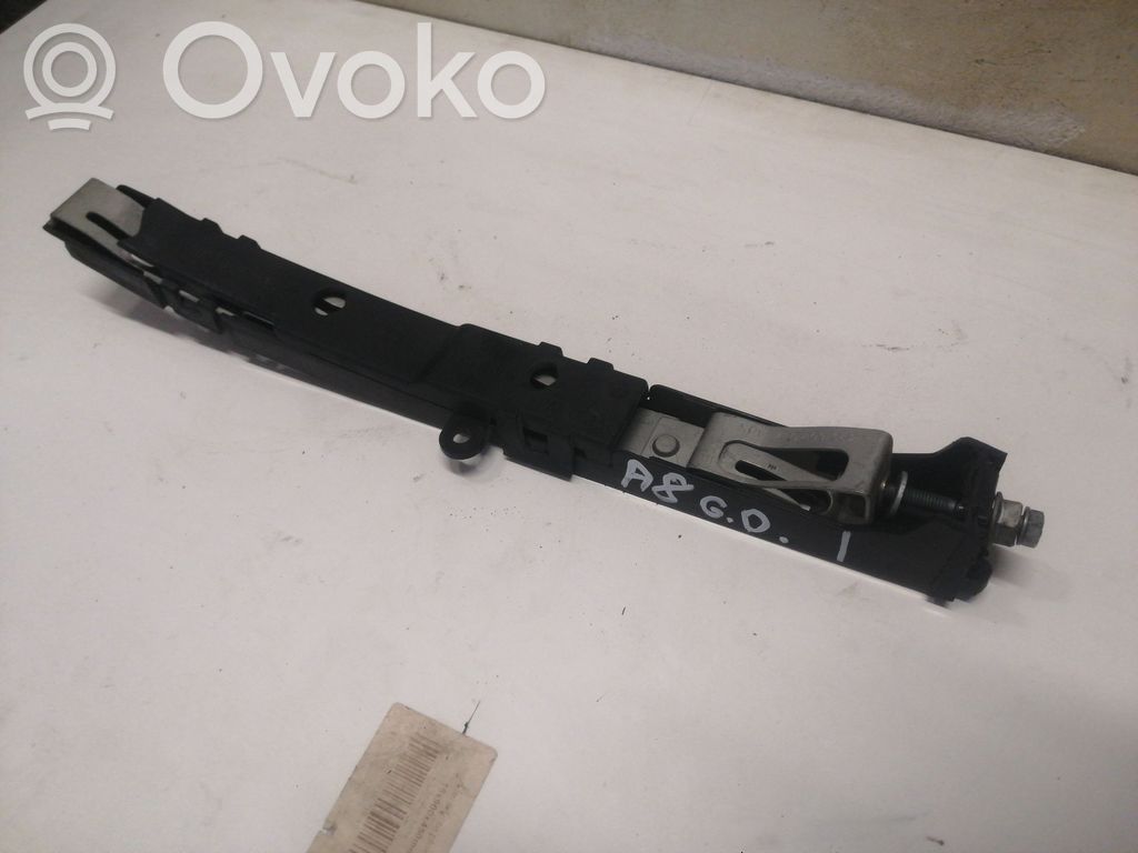 Audi A8 S8 D3 4E Galinis laikiklis bamperio 