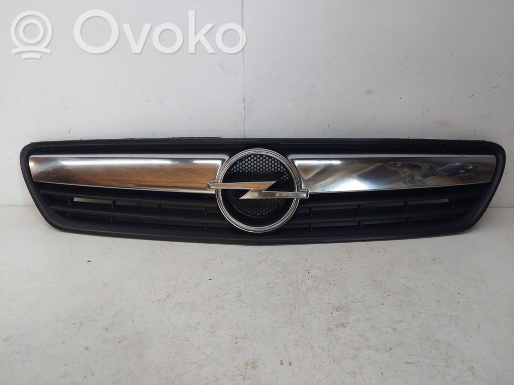Opel Meriva A Etupuskurin ylempi jäähdytinsäleikkö 