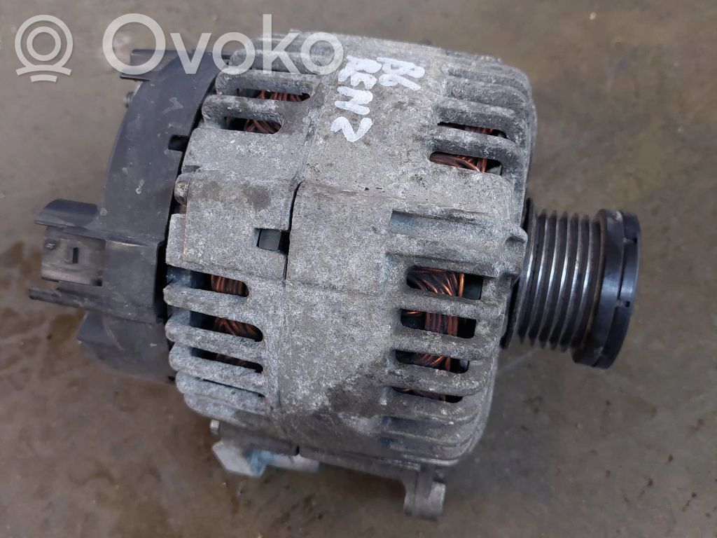Volkswagen PASSAT B6 Alternator 