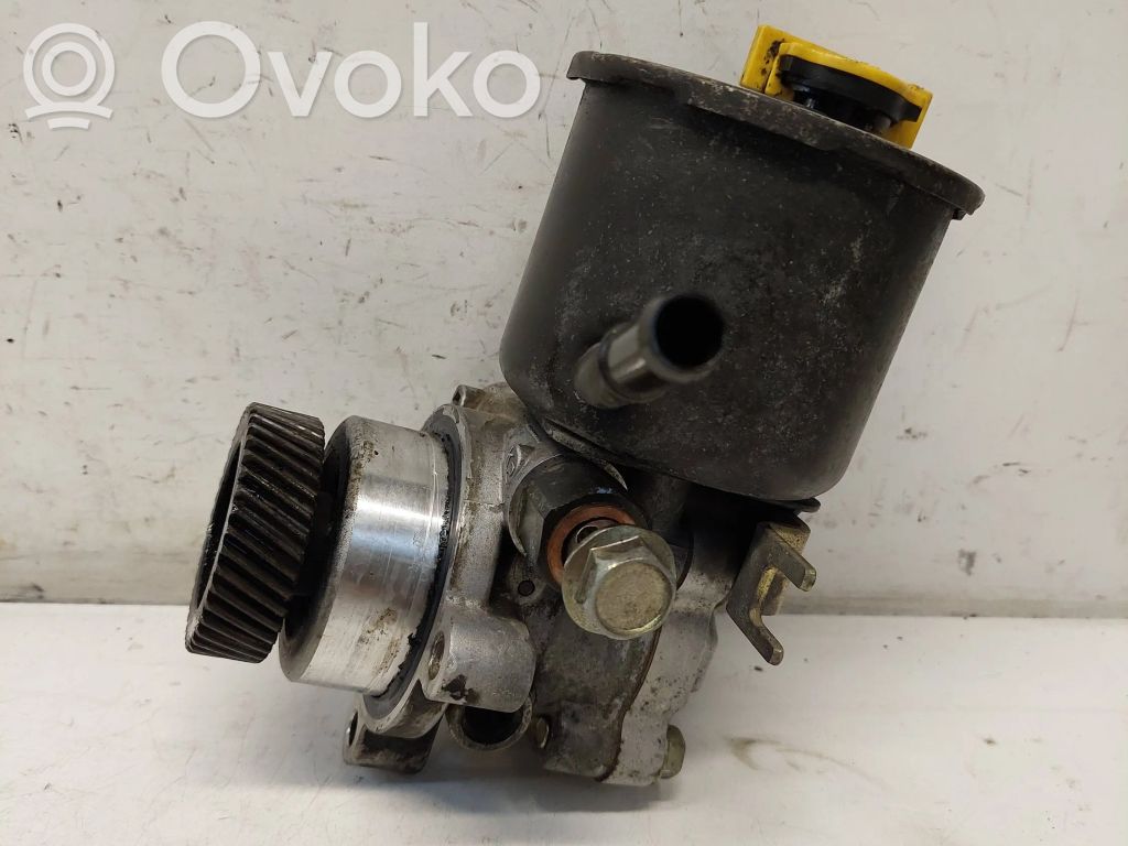 Mazda Premacy Power steering pump 