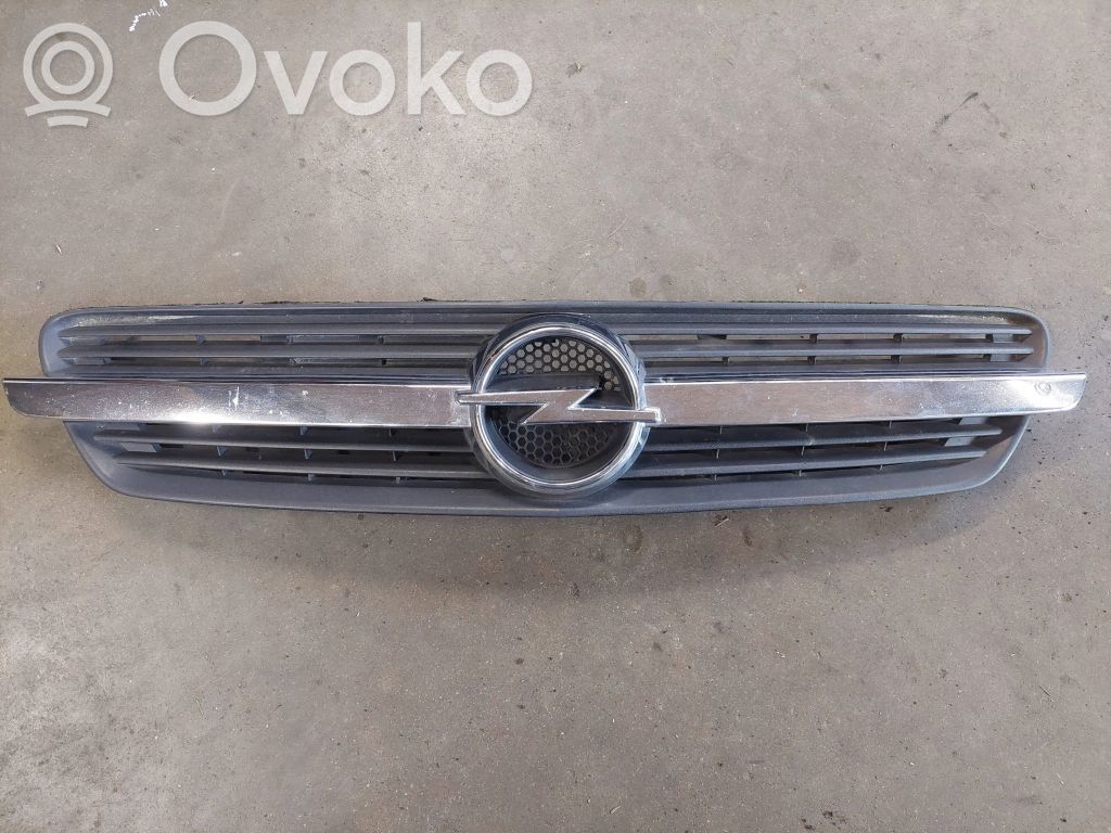Opel Meriva A Etusäleikkö 