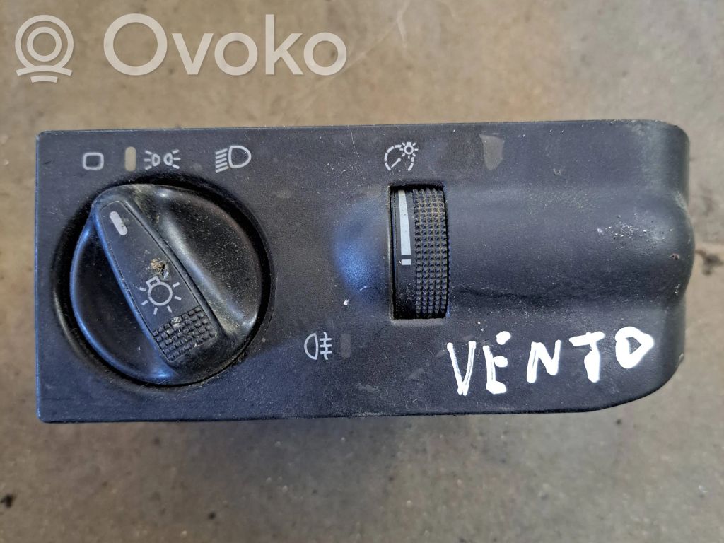 Volkswagen Golf III Light switch 