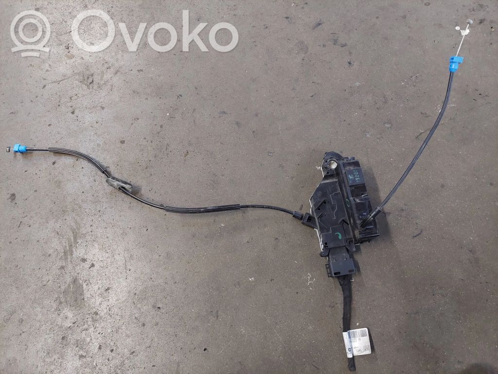 Citroen C4 I Picasso Front door lock 