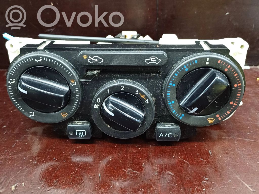 Nissan Note (E11) Climate control unit 