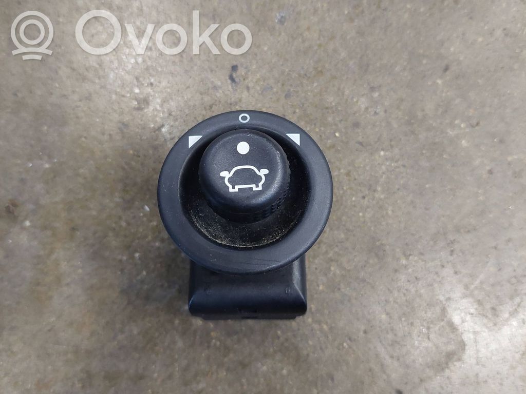 Ford Fiesta Wing mirror switch 