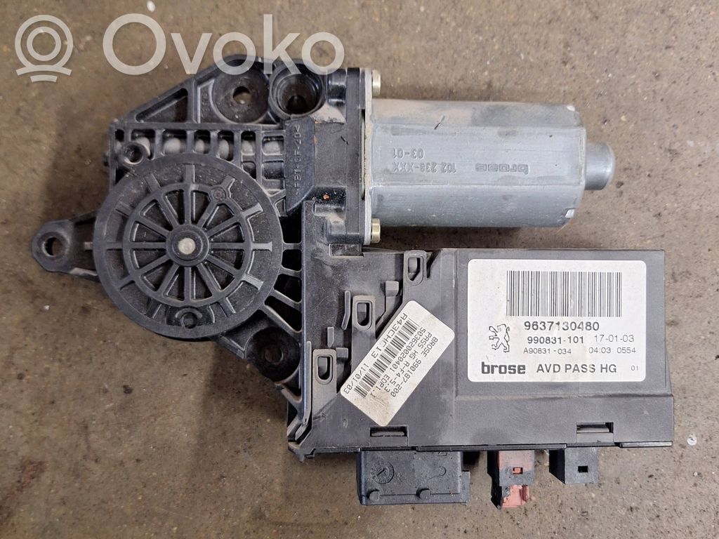 Peugeot 307 Silnik regulatora szyby drzwi przednich 