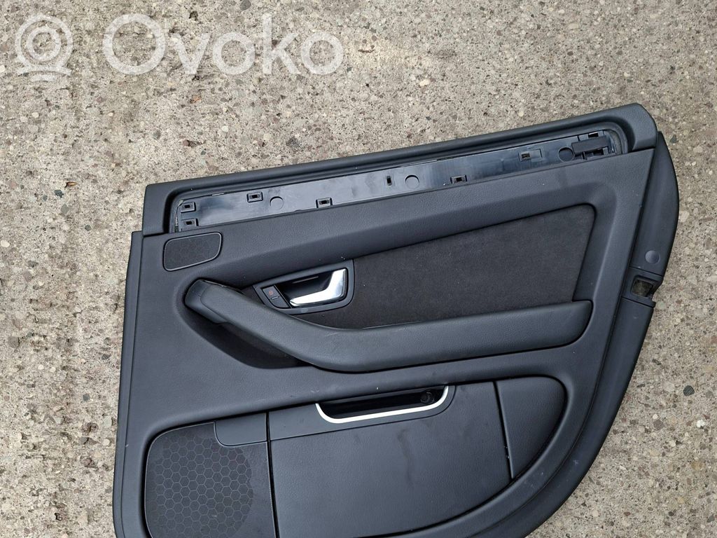 Audi A8 S8 D3 4E Takaoven verhoilu 