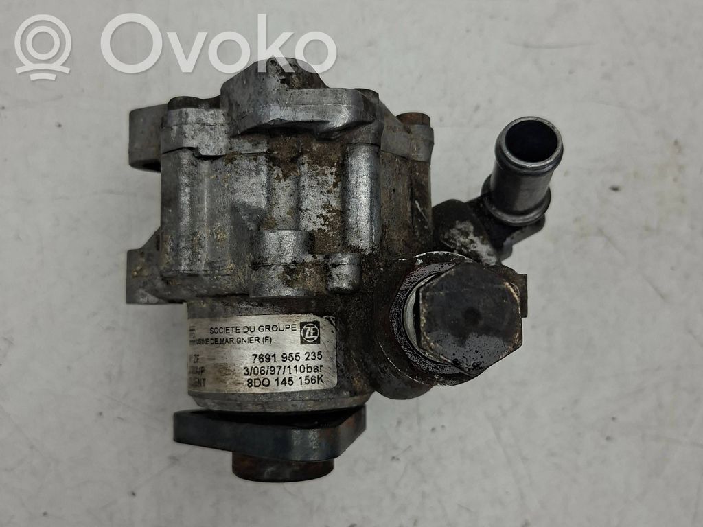 Volkswagen PASSAT B5 Ohjaustehostimen pumppu 