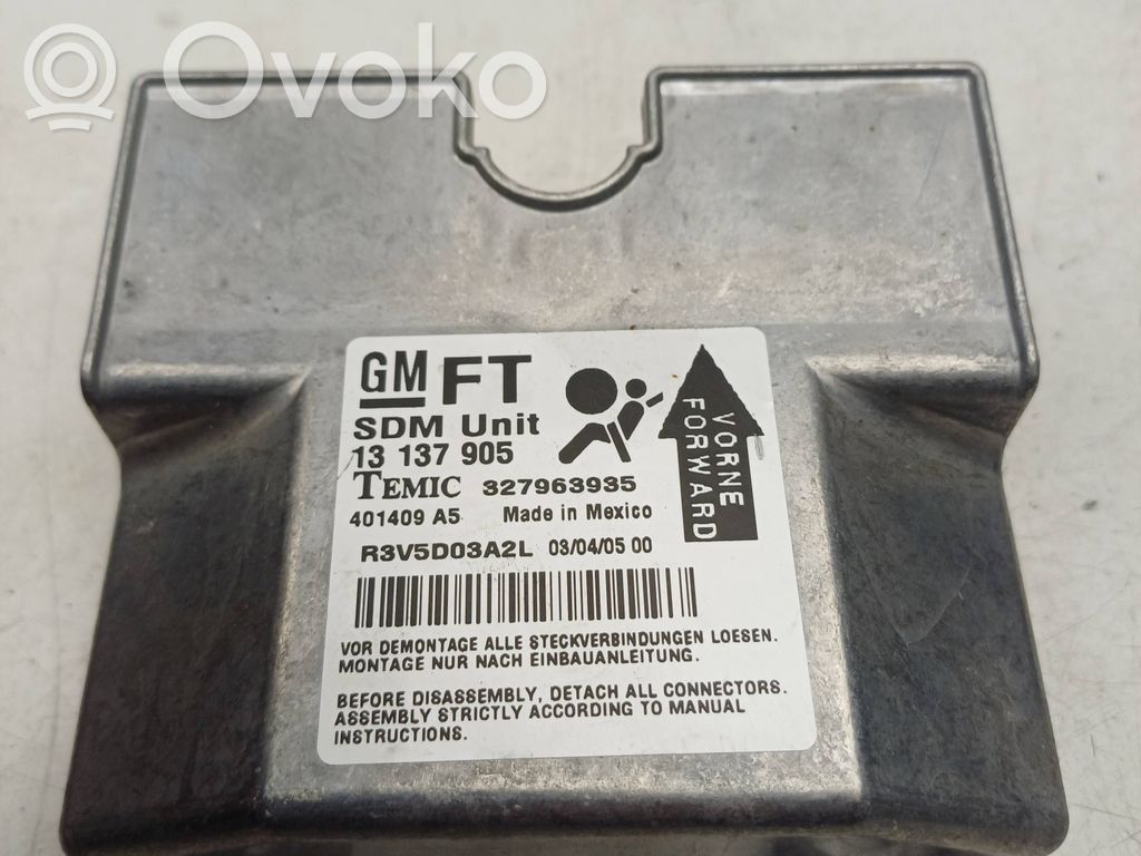 Opel Astra H Airbag control unit/module 