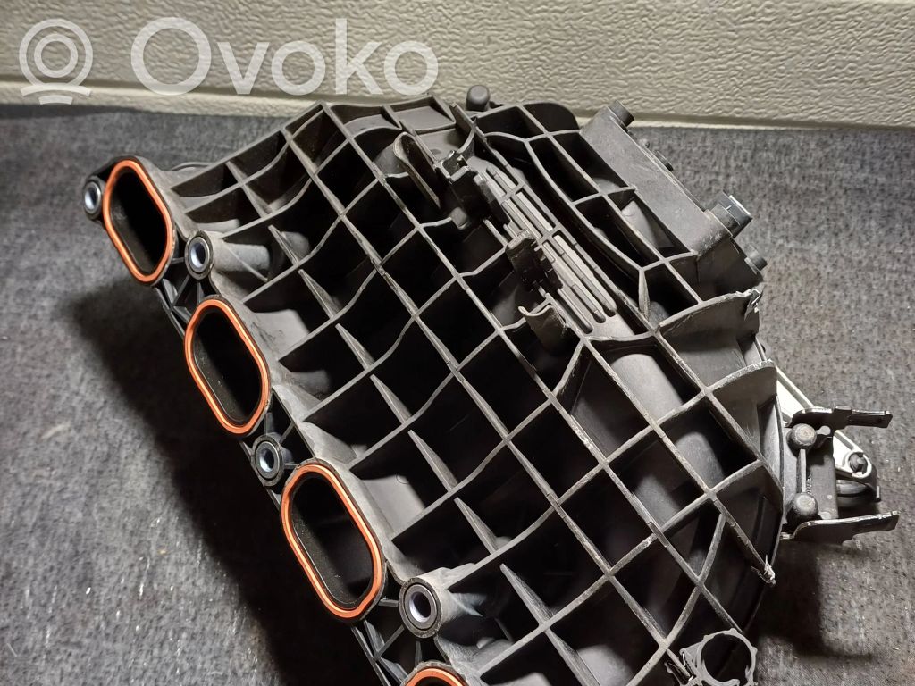 BMW 3 F30 F35 F31 Kolektorius įsiurbimo 