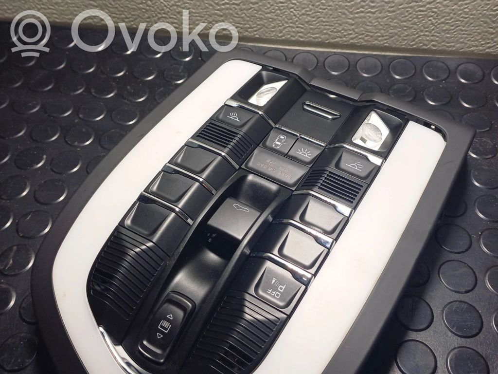 Porsche Cayenne (92A) Front seat light 