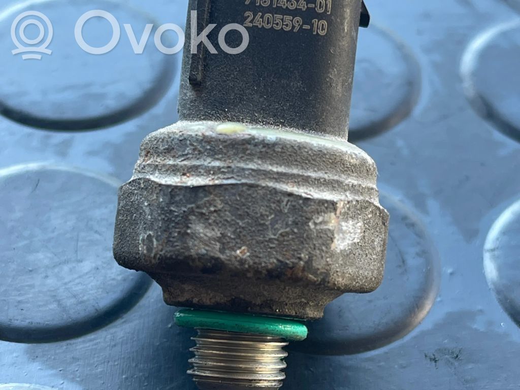 BMW 3 E90 E91 Air conditioning (A/C) pressure sensor 