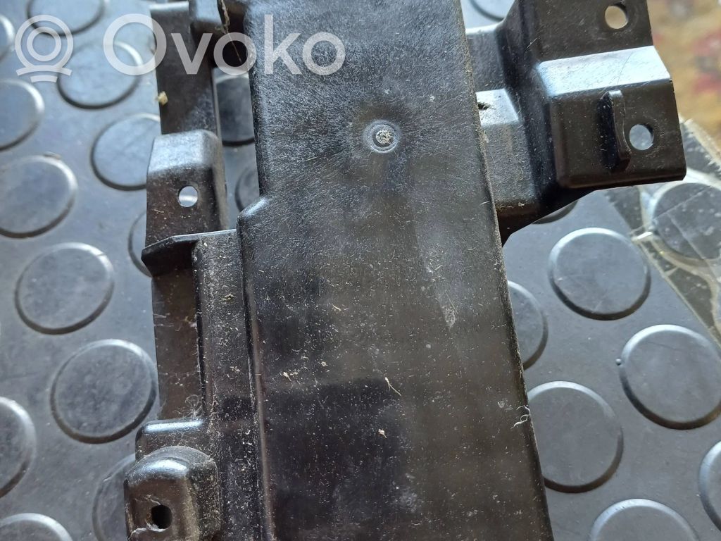 Porsche Macan (95B) Front bumper corner part panel trim 