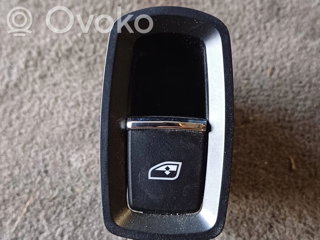 Porsche Cayenne (92A) Electric window control switch 