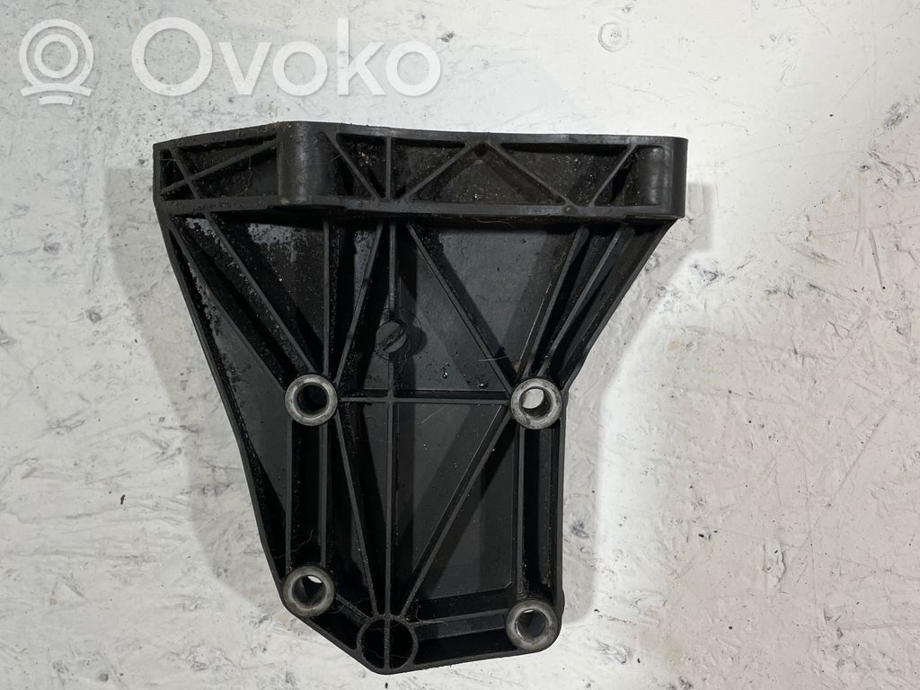 BMW 5 E60 E61 A/C compressor mount bracket 