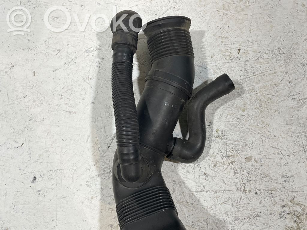 BMW 5 E39 Air intake duct part 